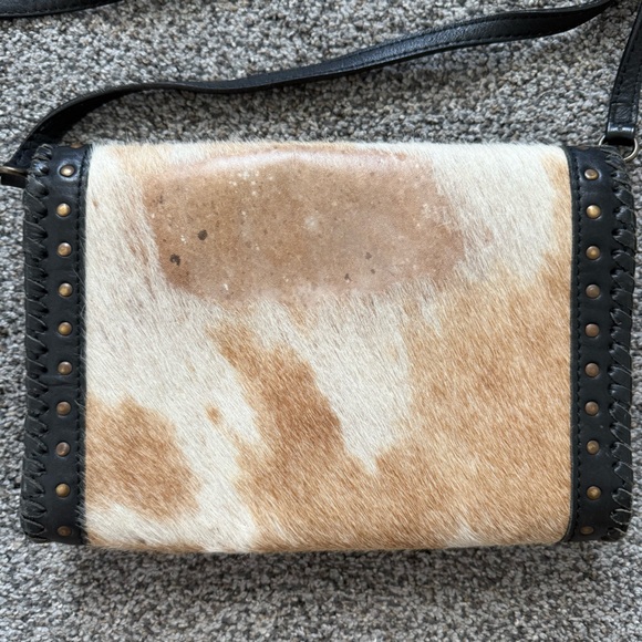 Black and Tan Leather Cowhide Crossbody Bag - Picture 5 of 12